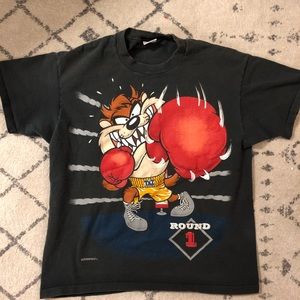 Vintage 93’ taz boxing tee